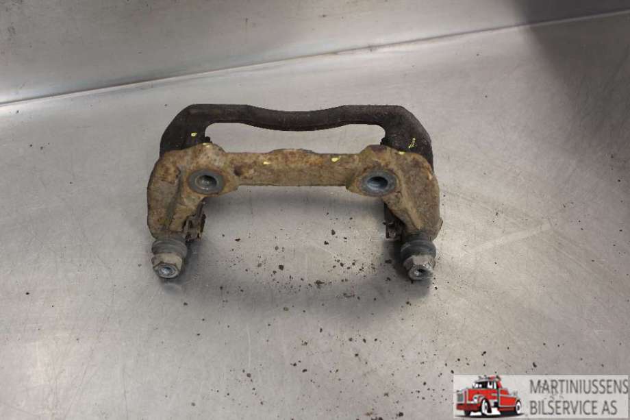 Bremsecaliper brakett til Mercedes C-Klasse 2011-2014 (Fase 2) (W204) (W204) (MERCEDES|)