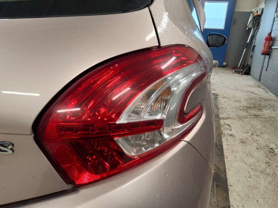 Baklykt høyre til Peugeot 208, 2012-2019 (Type I)  (PEUGEOT|)