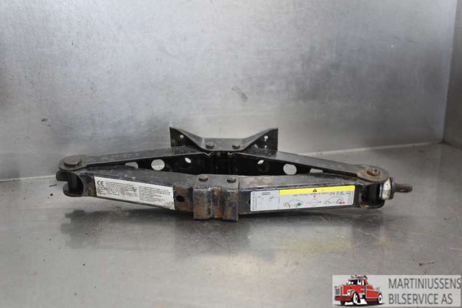 Jekk original til Audi A3 2016-2020 (Type III, Fase 2)  (AUDI|)