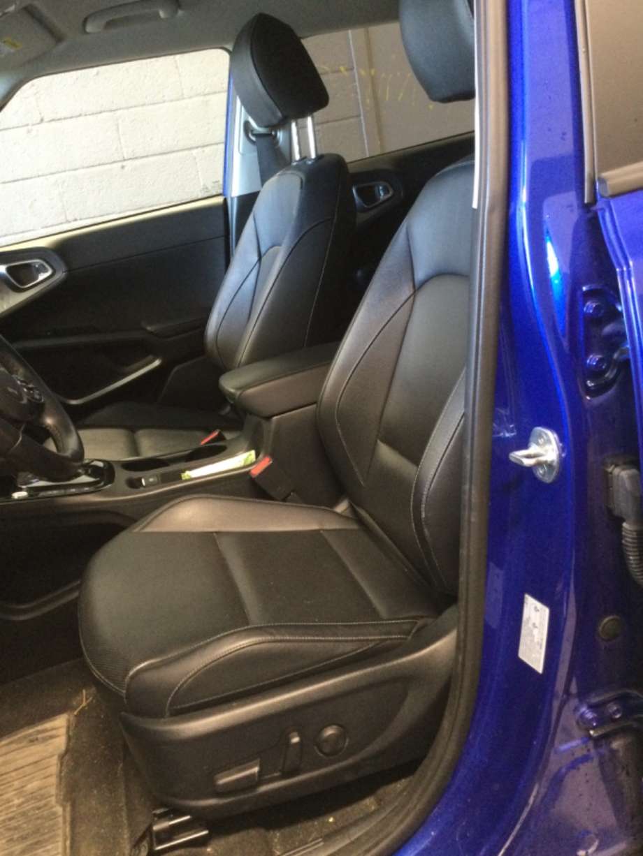 Sete foran venstre til Kia e-Soul, 2019-->> (Type III)  (KIA|)
