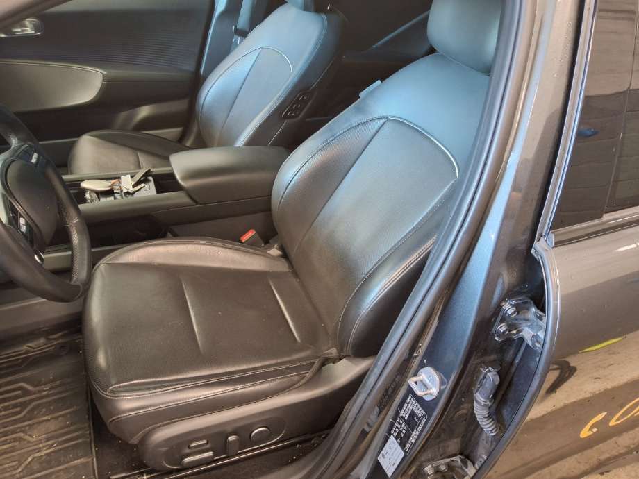 Sete foran venstre til Hyundai Ioniq 6, 2023-->>  (HYUNDAI|)