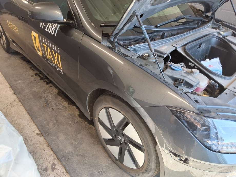 Skjerm høyre foran til Hyundai Ioniq 6, 2023-->>  (HYUNDAI|)