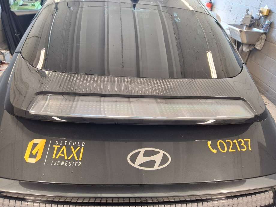 Spoiler bak til Hyundai Ioniq 6, 2023-->>  (HYUNDAI|)
