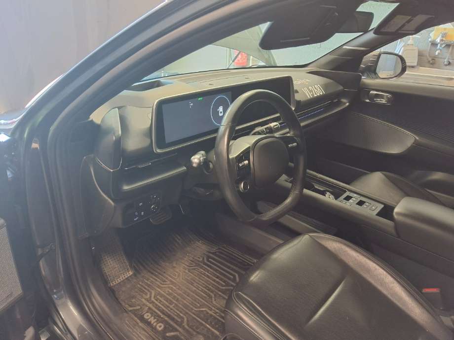 Dashbord til Hyundai Ioniq 6, 2023-->>  (HYUNDAI|)