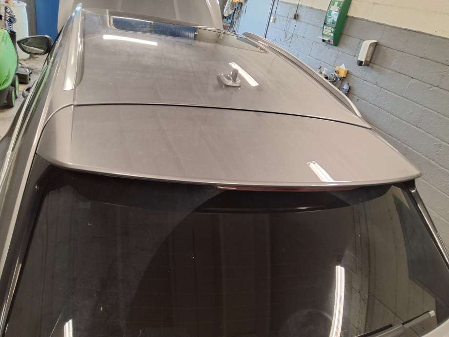 Spoiler bak til Audi e-tron, 2018-->>  (AUDI|)