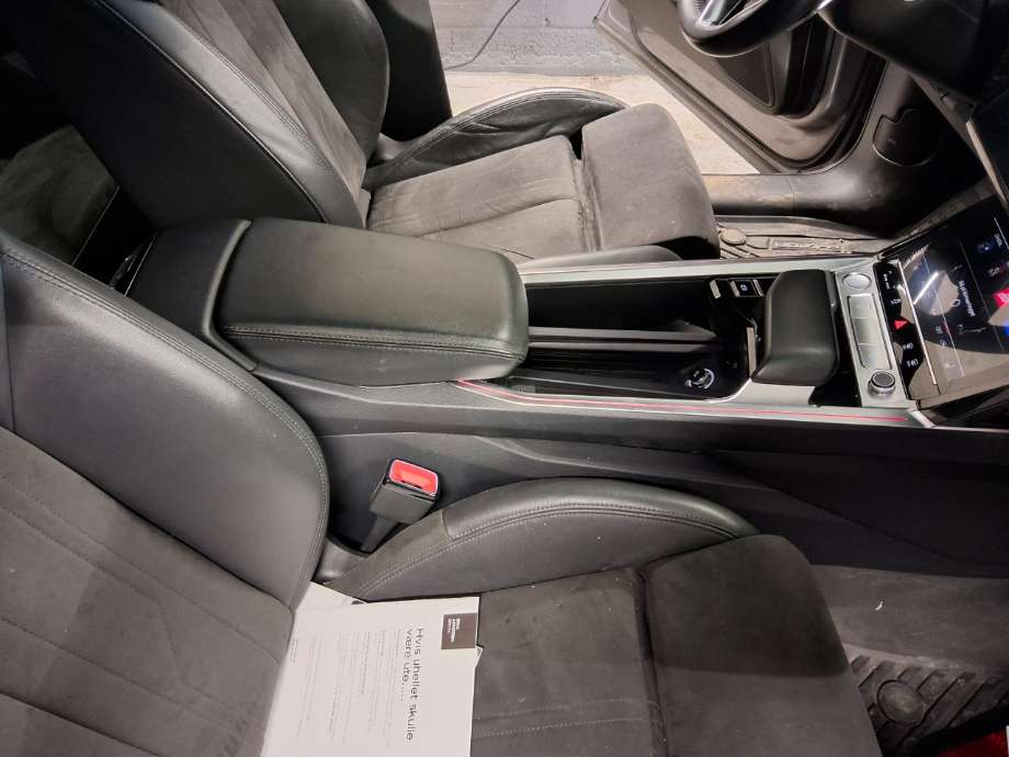 Sete armlene lokk til Audi e-tron, 2018-->>  (AUDI|)
