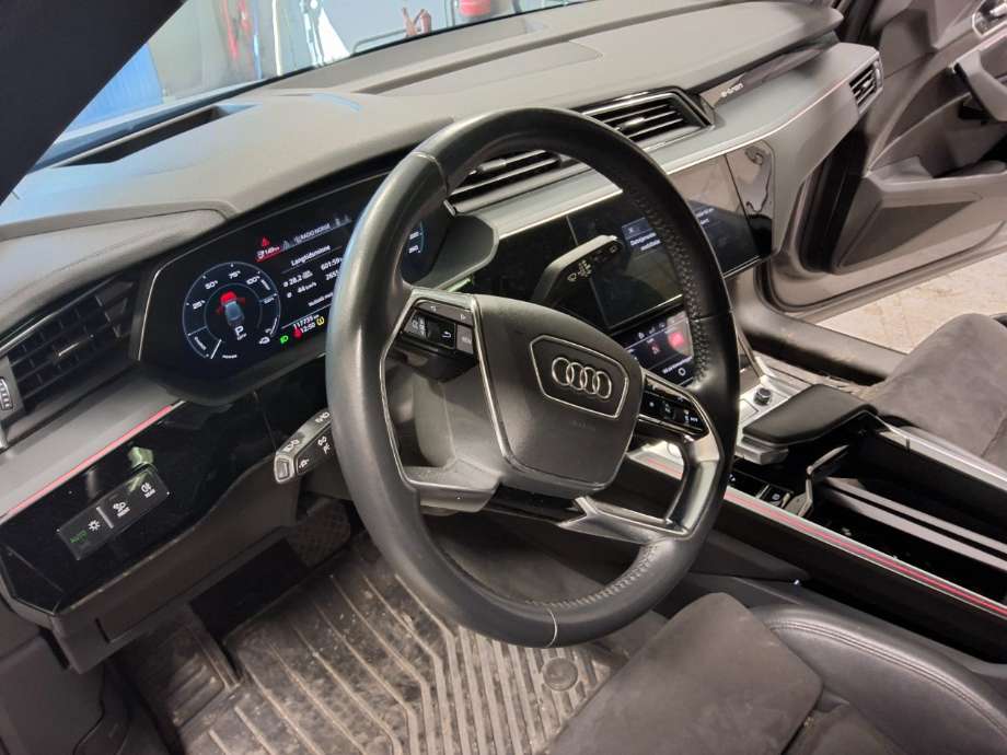 Ratt til Audi e-tron, 2018-->>  (AUDI|)