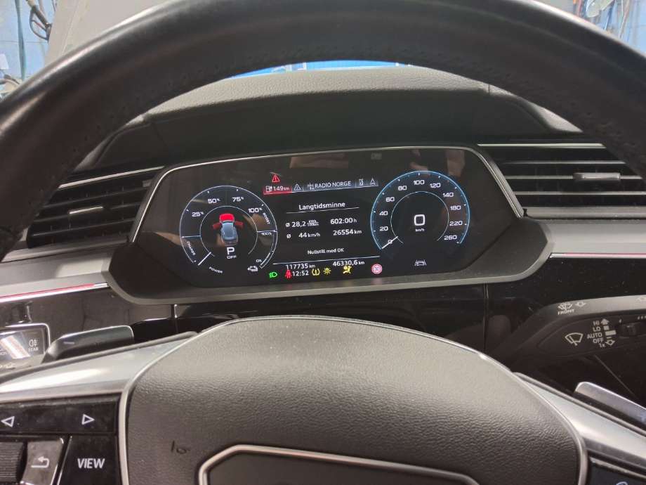 Speedometer til Audi e-tron, 2018-->>  (AUDI|)