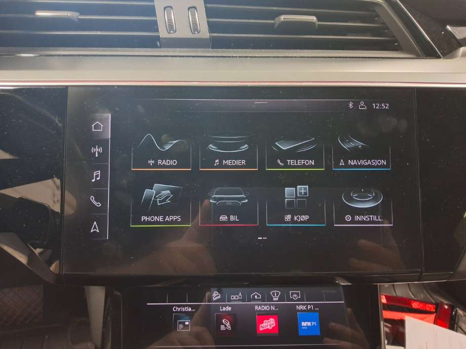Multimedia display (MCU - Media Controller Unit) til Audi e-tron, 2018-->>  (AUDI|)