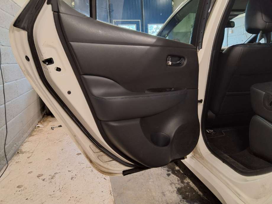 Dørtrekk venstre til Nissan Leaf, 2018-->> (Type II)  (NISSAN|)