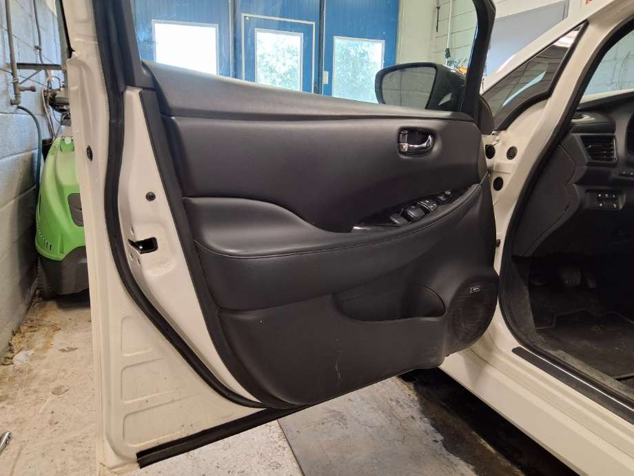 Dørtrekk venstre til Nissan Leaf, 2018-->> (Type II)  (NISSAN|)