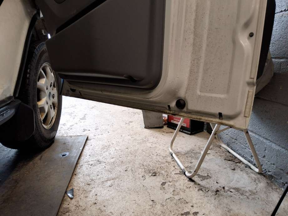 Dør høyre foran til Ford Transit 2014-->>  (FORD|)