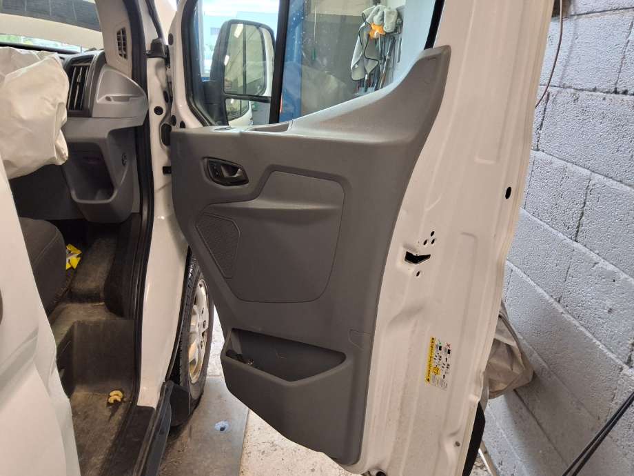 Dørtrekk høyre til Ford Transit, 2014-->>  (FORD|)