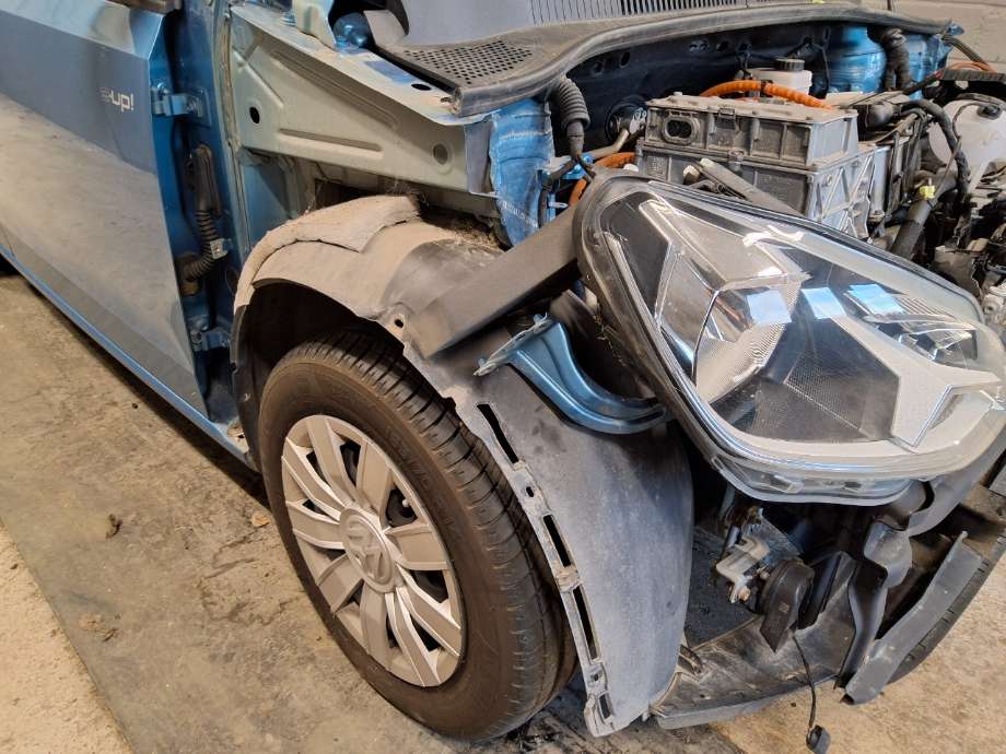 Skjerm locari høyre foran til VW E-Up, 2019-->>  (VOLKSWAGEN|)