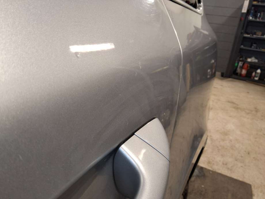 Dør venstre bak til Škoda Superb 2008-2015 (Type II)  (SKODA|)