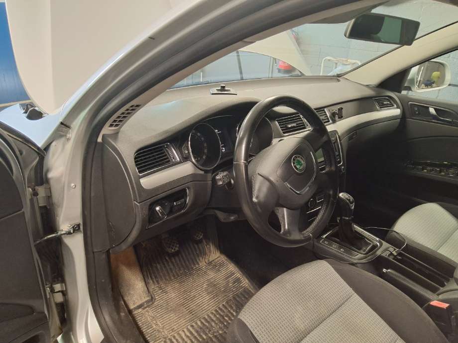 Dashbord til Škoda Superb, 2008-2015 (Type II)  (SKODA|)