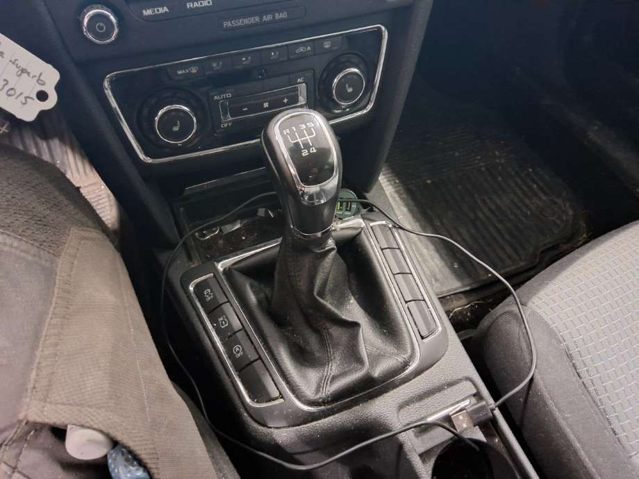 Girstang manuell til Škoda Superb, 2008-2015 (Type II)  (SKODA|)