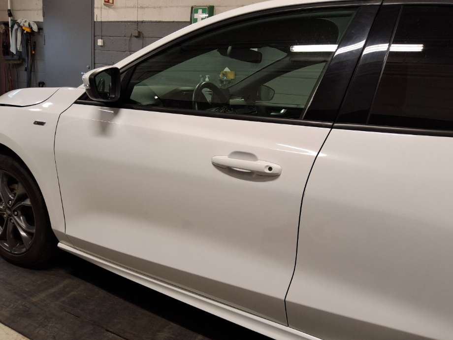 Dør venstre foran til Ford Focus, 2018-->> (Type IV)  (FORD|)