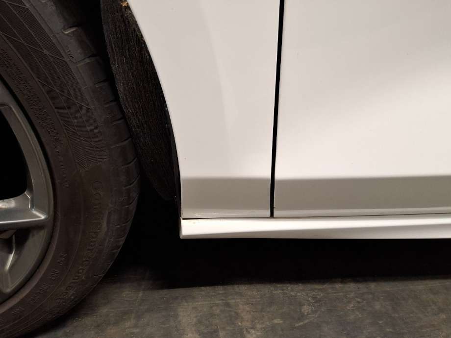 Skjerm venstre foran til Ford Focus 2018-->> (Type IV)  (FORD|)