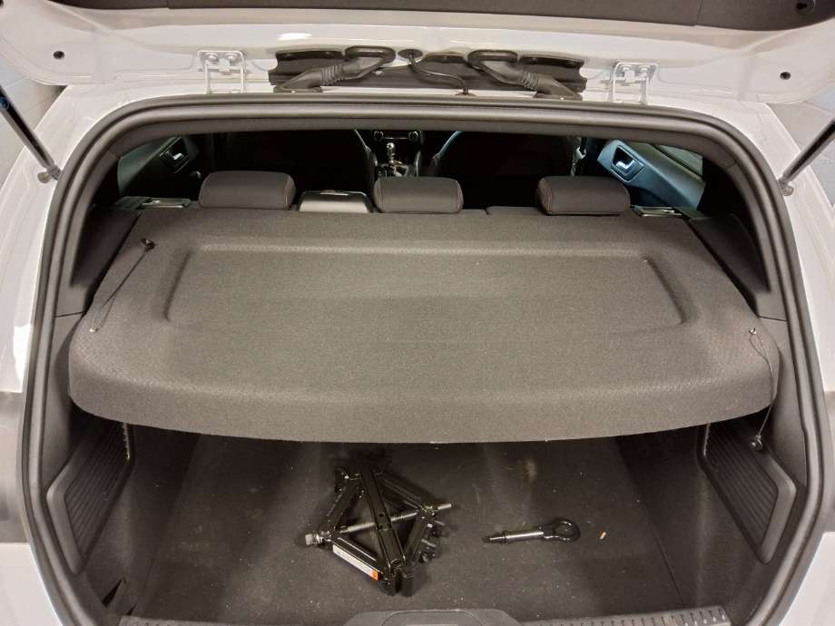 Hattehylle til Ford Focus, 2018-->> (Type IV)  (FORD|)