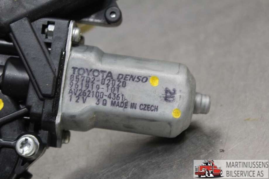 Ruteheis venstre foran til Toyota Avensis 2009-2015 (Type III, Fase 1)  (TOYOTA||85702-02020)