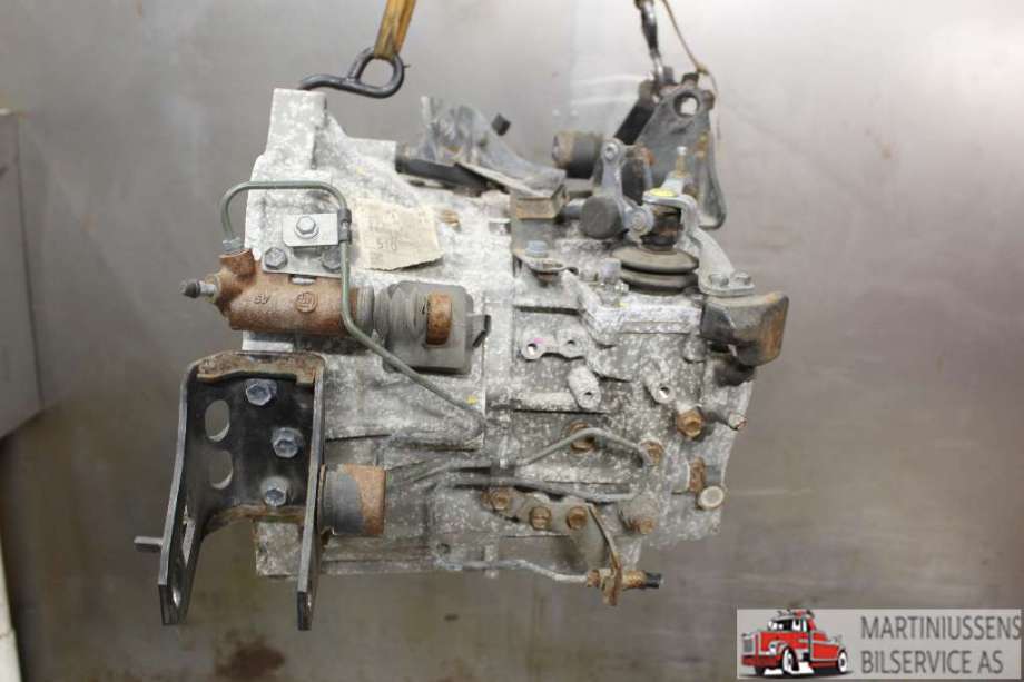 Girkasse manuell 6-trinn til Toyota Avensis 2009-2015 (Type III, Fase 1)  (TOYOTA|3030020A30|)