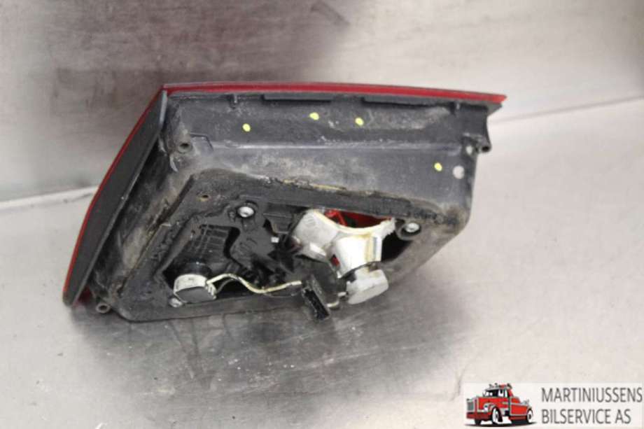 Baklykt venstre indre til Opel Astra J 2010-2015  (OPEL||13282246)