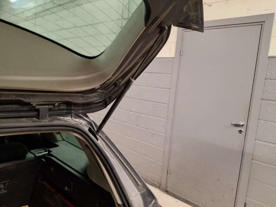 Baklukedemper til Opel Astra J 2010-2015  (OPEL|)