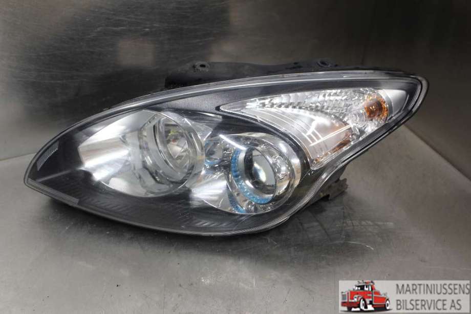 Frontlykt venstre halogen til Hyundai i30 2007-2012 (Type I)  (HYUNDAI||92101-2R000)