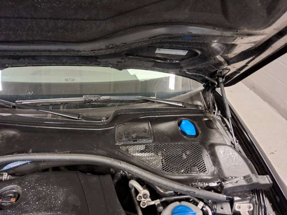 Viskerarmer frontrute til Audi A6, 2011-2014 (Type IV, Fase 1) (C7) (C7) (AUDI|)