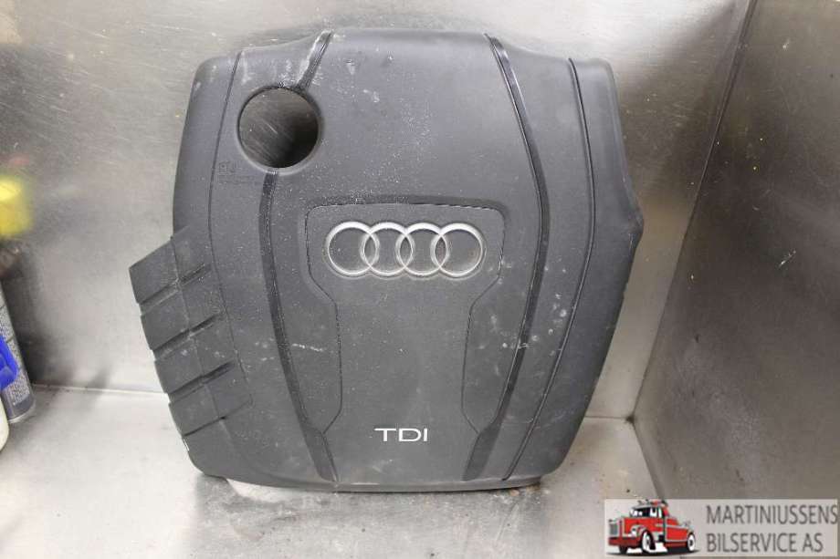 Motordeksel over motor til Audi A6 2011-2014 (Type IV, Fase 1) (C7) (C7) (AUDI||03L.103.925.AB)