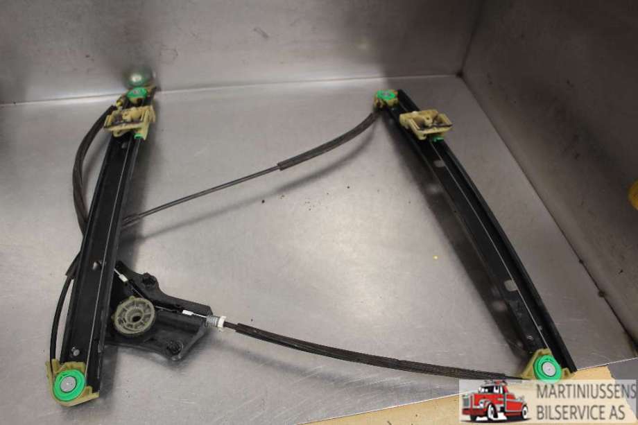 Ruteheis til Audi A6 2011-2014 (Type IV, Fase 1) (C7) (C7) (AUDI||4G0 837 462)