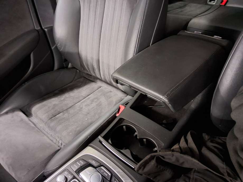 Sete armlene lokk til Audi A6, 2011-2014 (Type IV, Fase 1) (C7) (C7) (AUDI|)