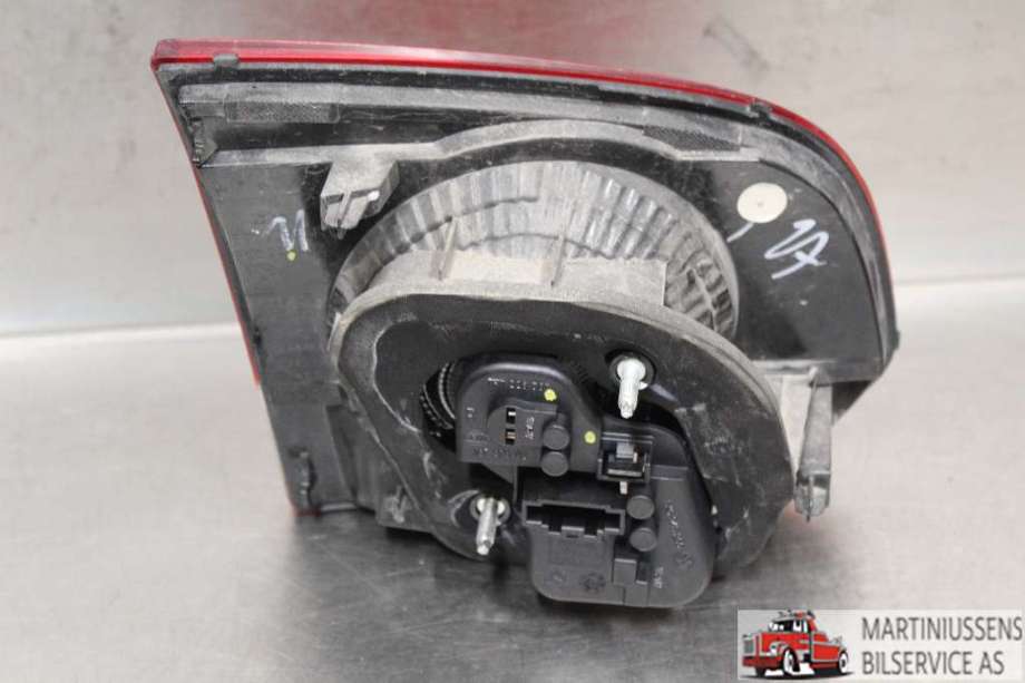Baklykt høyre indre til VW Golf VI 2008-2012  (VOLKSWAGEN||5K0.945.094.G)