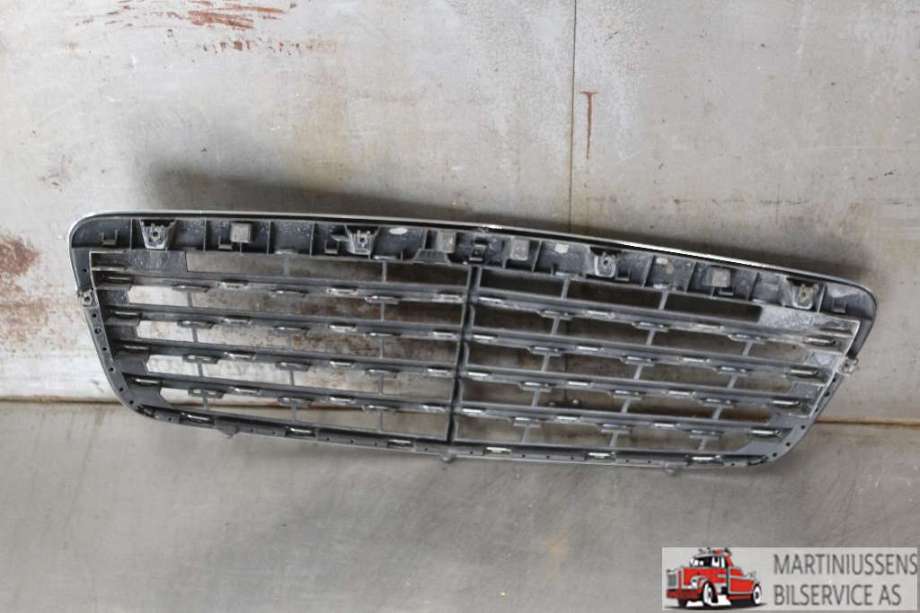 Grill til Mercedes E-Klasse 2006-2009 (Fase 2) (W211) (W211) (MERCEDES||A 211 880 17 83)