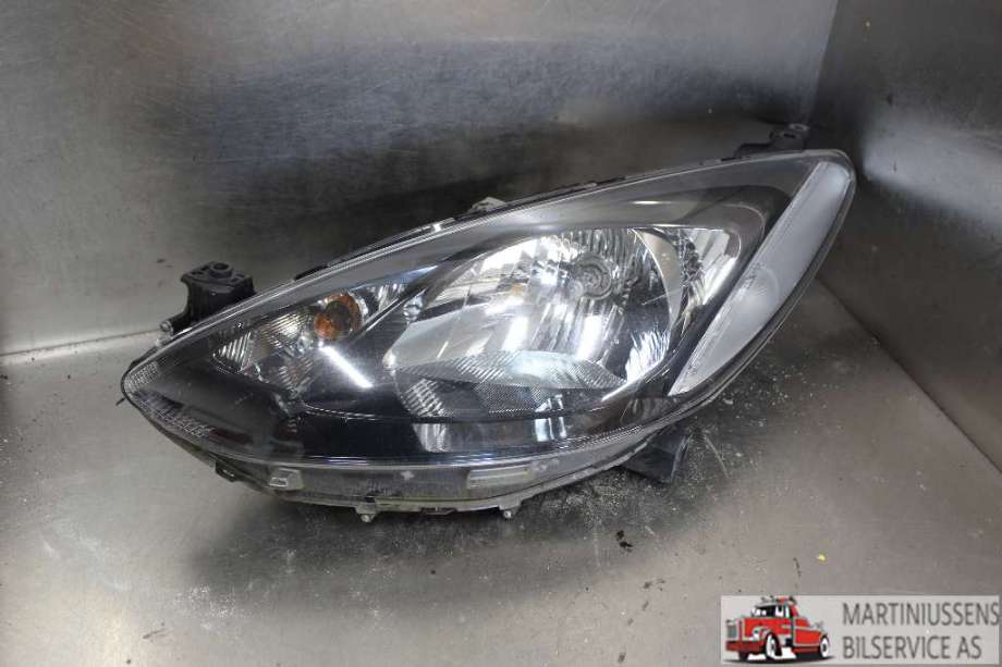 Frontlykt venstre halogen til Mazda 2, 2011-2014 (Type II, Fase 2)  (MAZDA|)