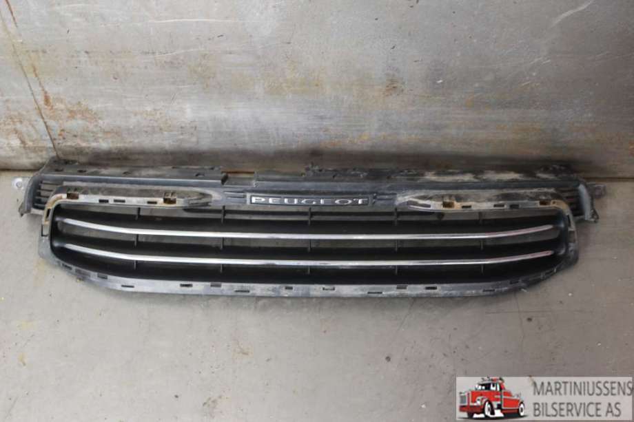 Grill til Peugeot 508, 2011-2014 (Type I, Fase 1)  (PEUGEOT|)