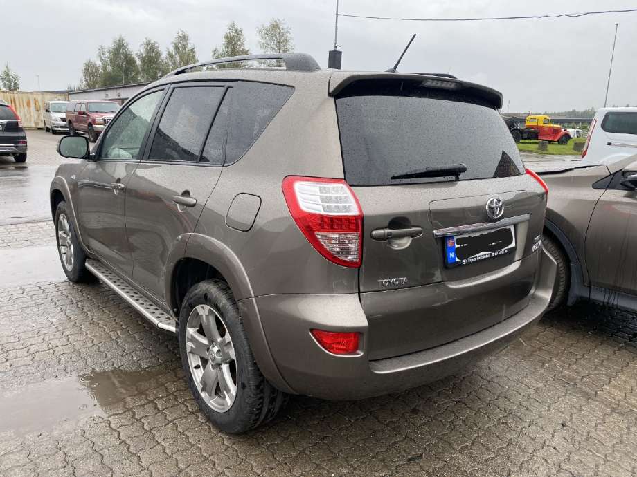 Støtfanger bak til Toyota RAV4, 2009-2013 (Type III, Fase 2)  (TOYOTA|)