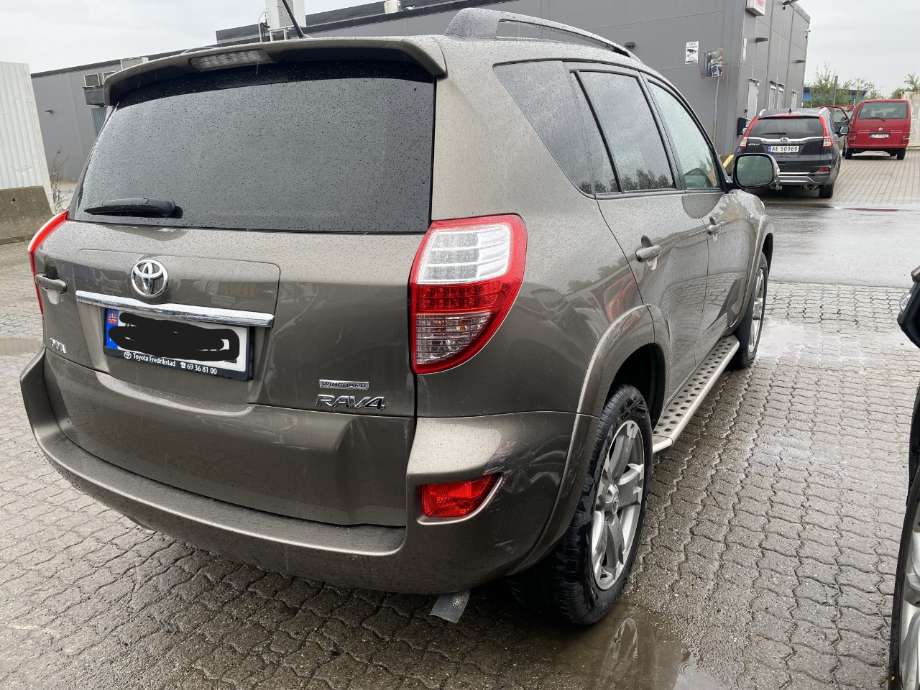 Støtfanger bak til Toyota RAV4 2009-2013 (Type III, Fase 2)  (TOYOTA|)