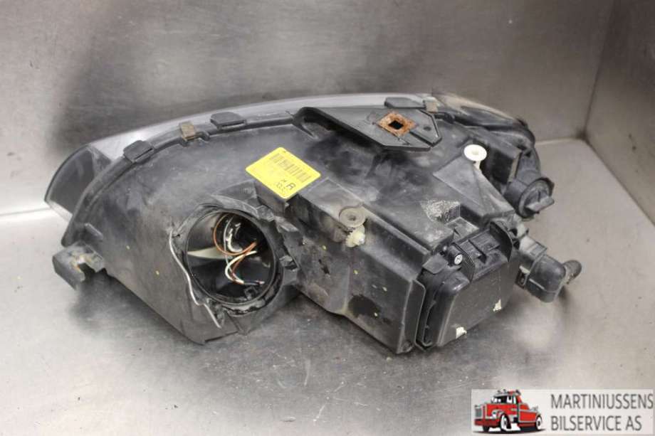 Frontlykt høyre halogen til Audi A3 2003-2008 (Type II, Fase 1)  (AUDI||8P0 941 004 K)
