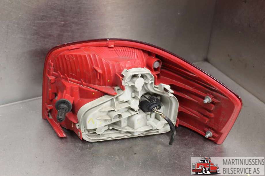 Baklykt venstre til Audi A3 2003-2008 (Type II, Fase 1)  (AUDI||8P0 945 095)