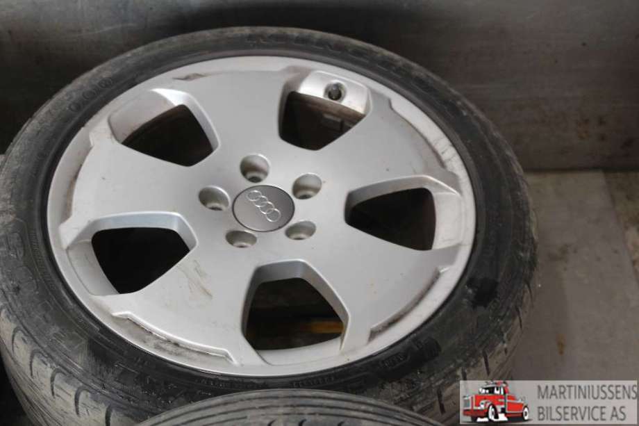 Felgsett aluminium til Audi A4 2001-2004 (Type II) (B6) (B6) (AUDI|5X112|5X17 ET 56;7|)