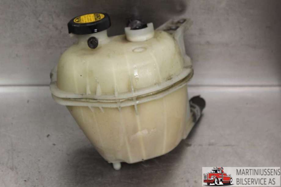 Ekspansjonstank til Toyota Yaris 2009-2011 (Type II, Fase 2)  (TOYOTA|164800N030|)