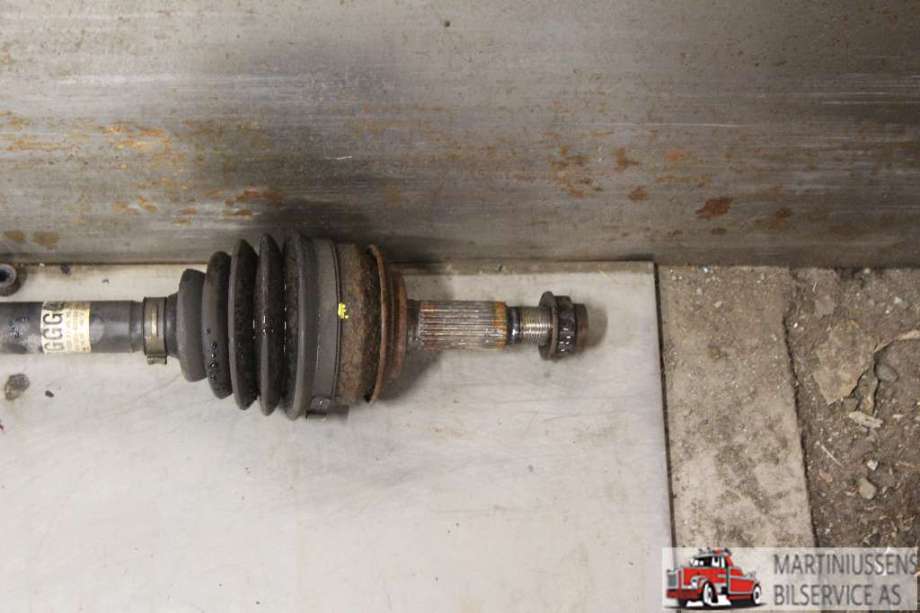 Drivaksel høyre foran til Toyota Yaris 2009-2011 (Type II, Fase 2)  (TOYOTA|434100D180|)
