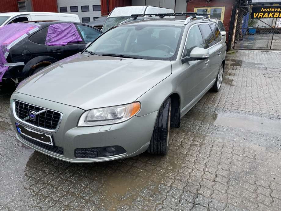 Frontlykt venstre halogen til Volvo V70, 2007-2013 (Type III, Fase 1)  (VOLVO|)
