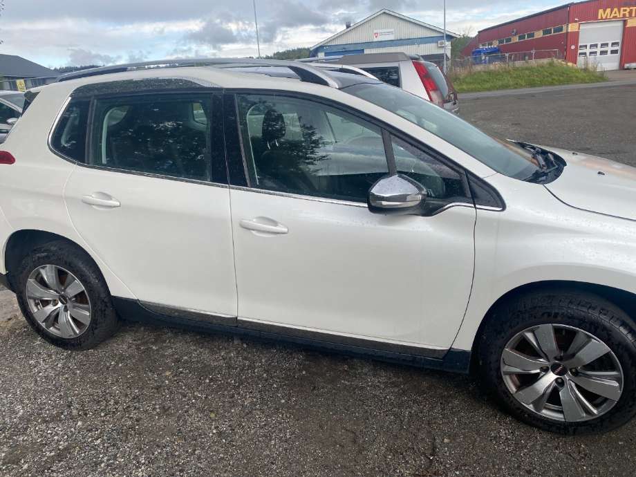 Dør høyre foran til Peugeot 2008, 2013-2019 (Type I)  (PEUGEOT|)