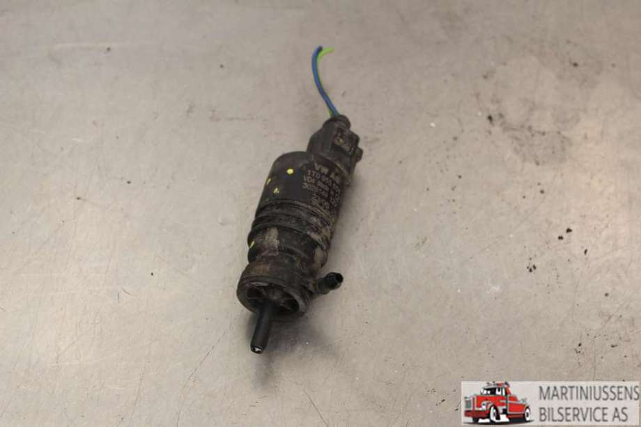 Spylerpumpe foran til VW Passat, 2005-2010 (B6) (B6) (VOLKSWAGEN|)
