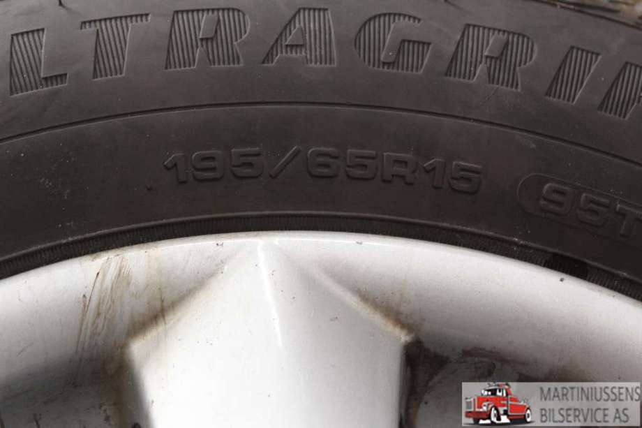 Dekk til Annet Dekk vinter piggfri 0-->> (ULTRAGRIP ICE 2|195/65R15 5MM|GOODYEAR)