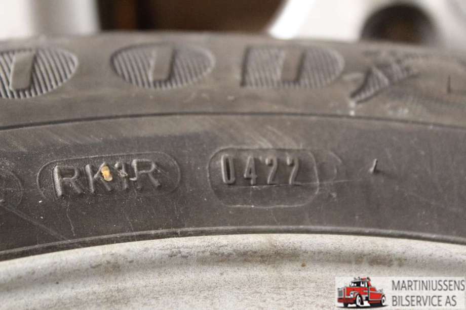 Dekk til Annet Dekk vinter piggfri 0-->> (ULTRAGRIP ICE 2|195/65R15 5MM|GOODYEAR)