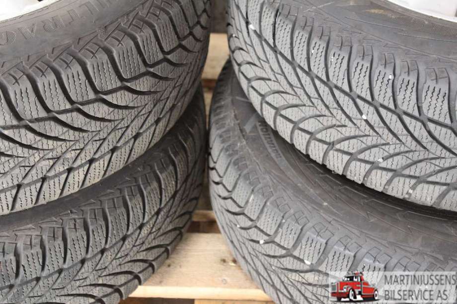 Dekk til Annet Dekk vinter piggfri 0-->> (ULTRAGRIP ICE 2|195/65R15 5MM|GOODYEAR)